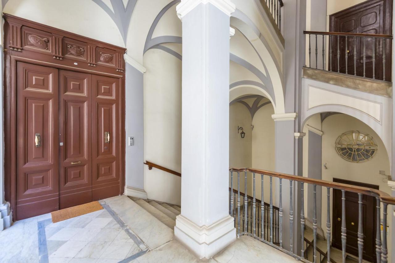 Design & Studio Duplex At National Museum Napoli Eksteriør bilde